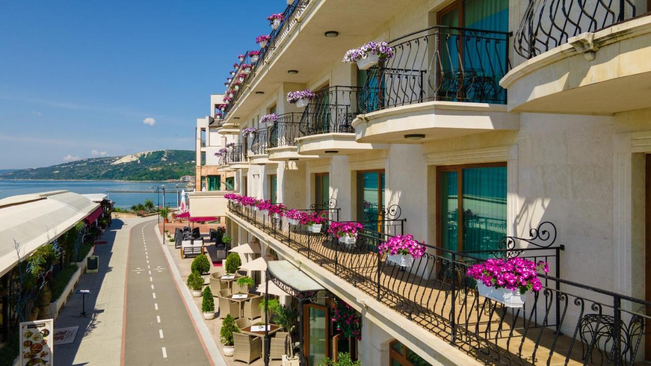 Hotel Mistral Baltschik Exterior foto