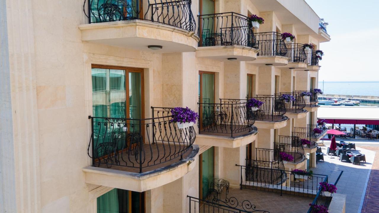 Hotel Mistral Baltschik Exterior foto